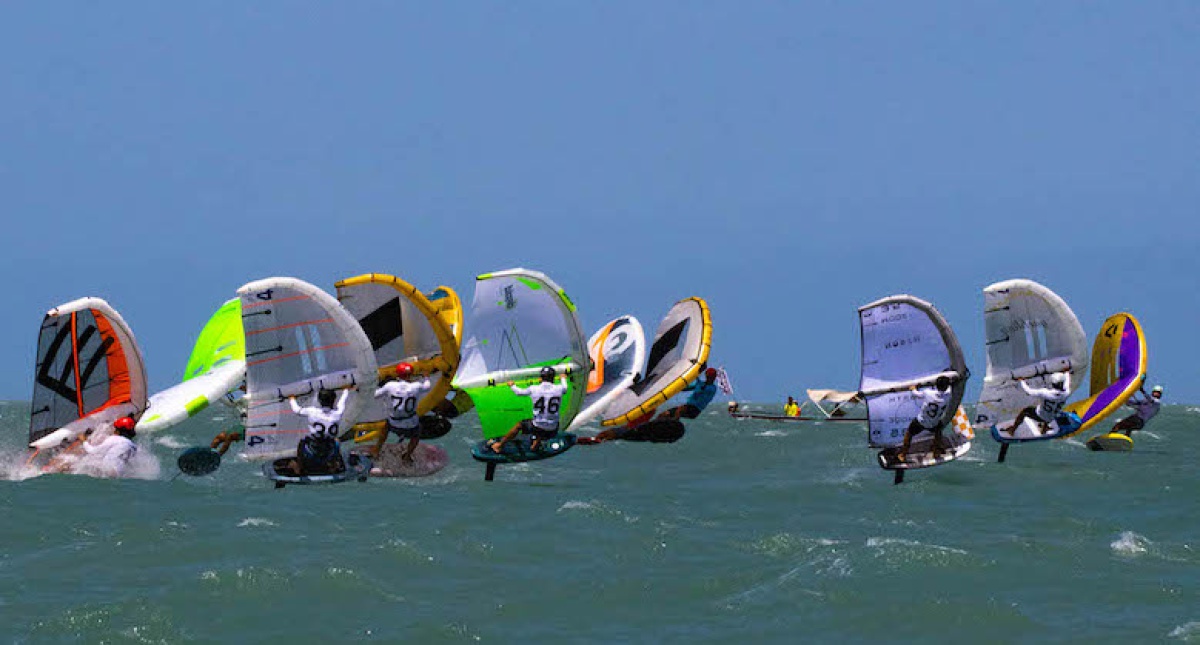 © IWSA media: Tight starting in big breeze, and even some bold port tack starters